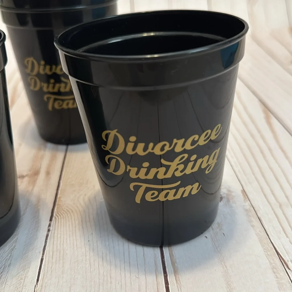 Divorce, drinking team, black and gold plastic cups